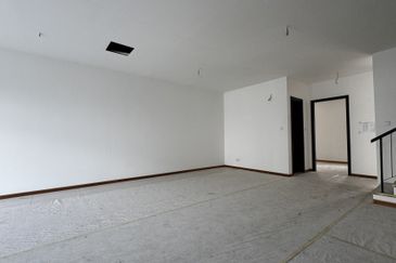 Senibong Cove Waterway Residences