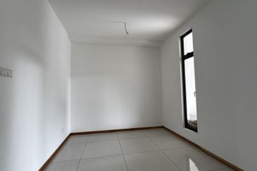 Senibong Cove Waterway Residences