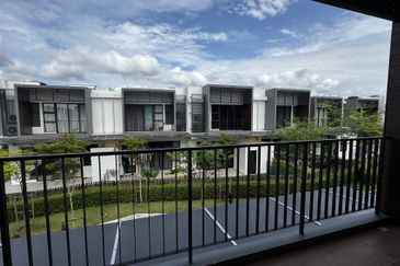 Senibong Cove Waterway Residences