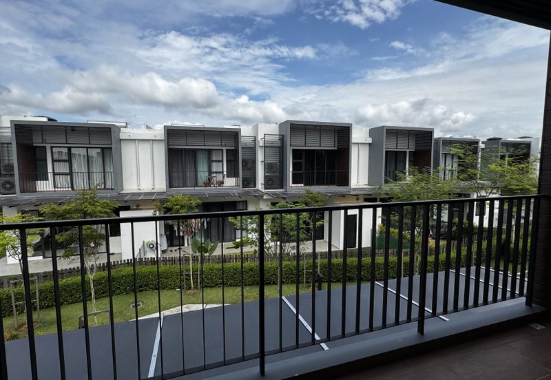 Senibong Cove Waterway Residences