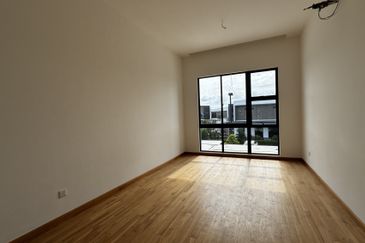 Senibong Cove Waterway Residences