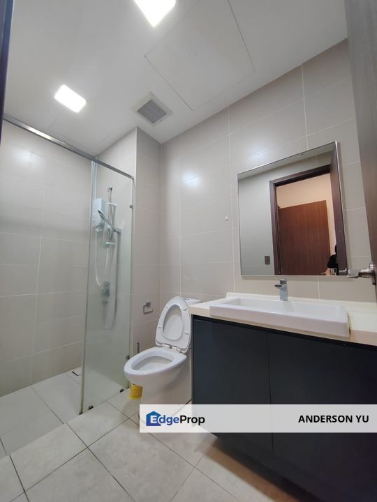 Swimming Pool View Fully Furnished Apartment for Sale at Green Haven to 12km to Ciq, Johor, Masai