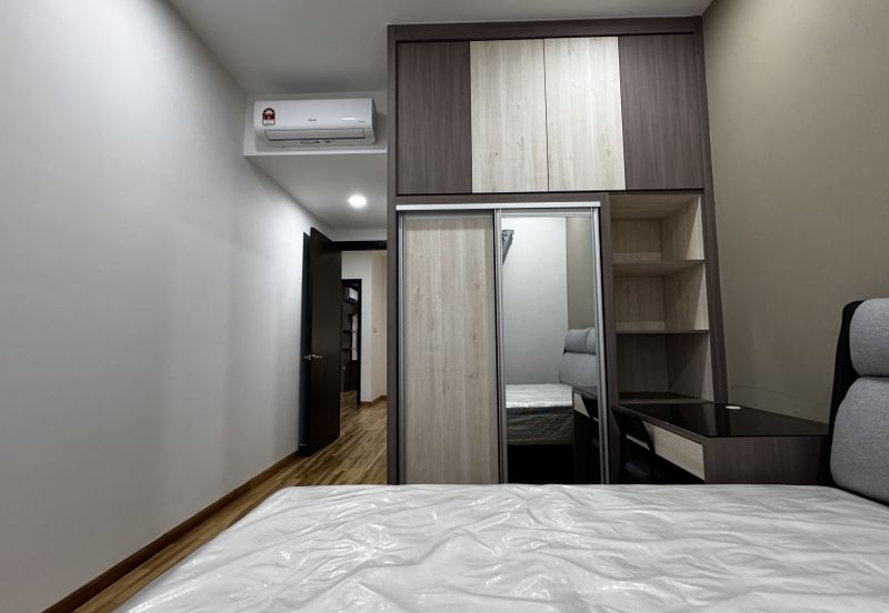 Senibong Cove Waterway Residences