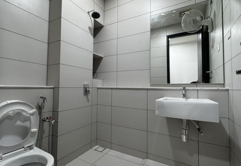 Senibong Cove Waterway Residences