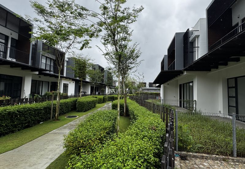 Senibong Cove Waterway Residences