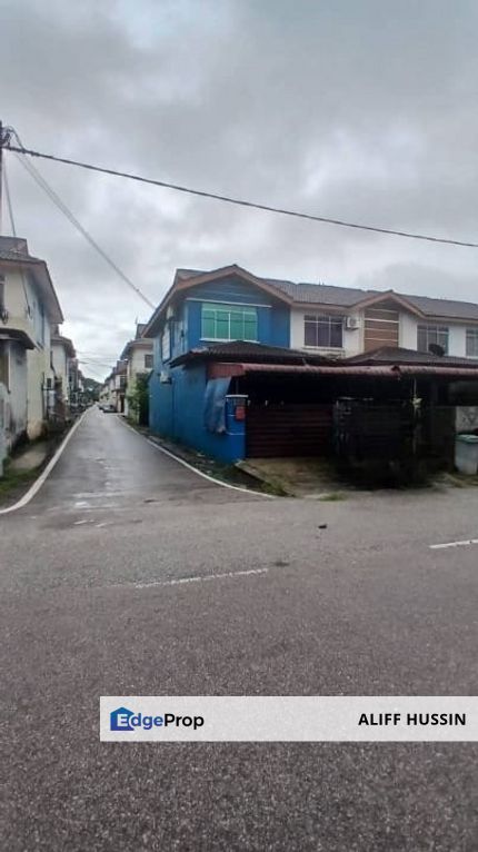 Endlot with spacious House at Jalan Serindit, Scientex Pasir Gudang, Johor, Pasir Gudang