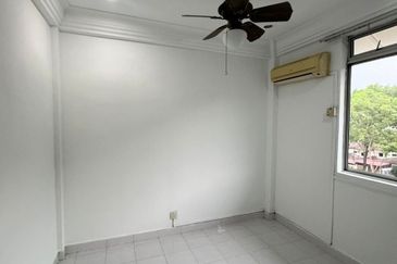 Sri Bayu Apartment