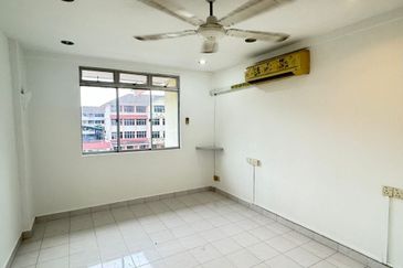 Sri Bayu Apartment