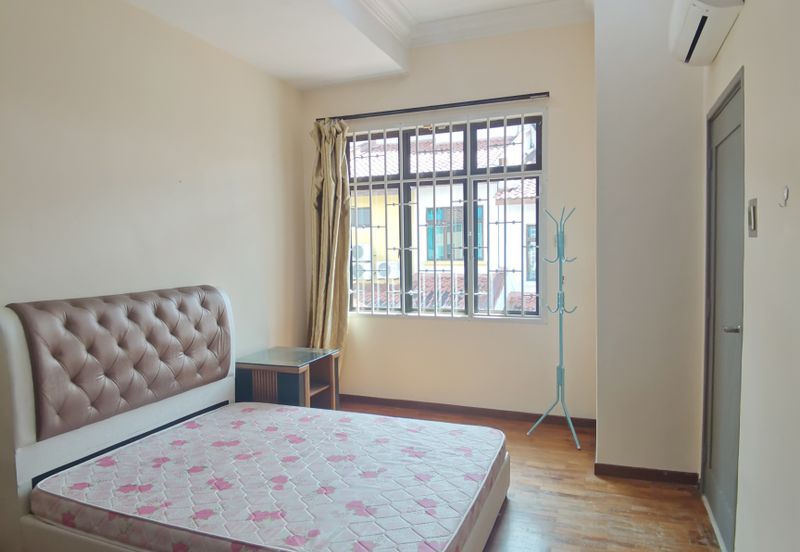 Jalan Sutera Pulai 2/8