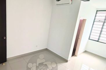 Austin Residence @Taman Mount Austin