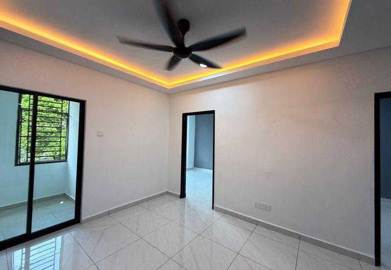 Pulai Utama Shop Apartment