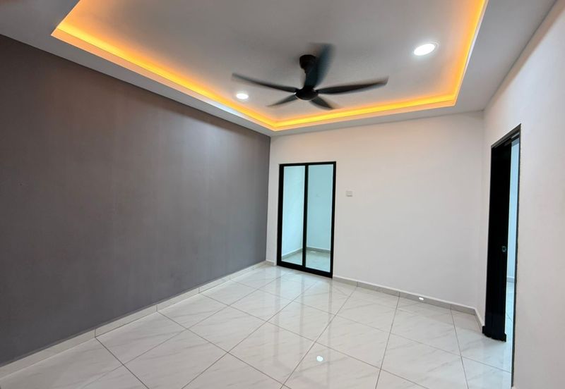 Pulai Utama Shop Apartment