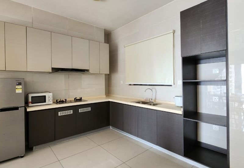 Baypoint @ Country Garden Danga Bay