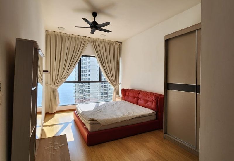 Baypoint @ Country Garden Danga Bay