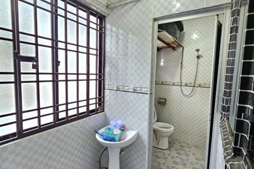 Flat Taman Ungku Tun Aminah