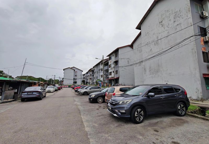 Flat Bandar Selesa Jaya @ Jalan Silat Lincah