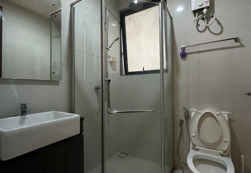 Baypoint @ Country Garden Danga Bay