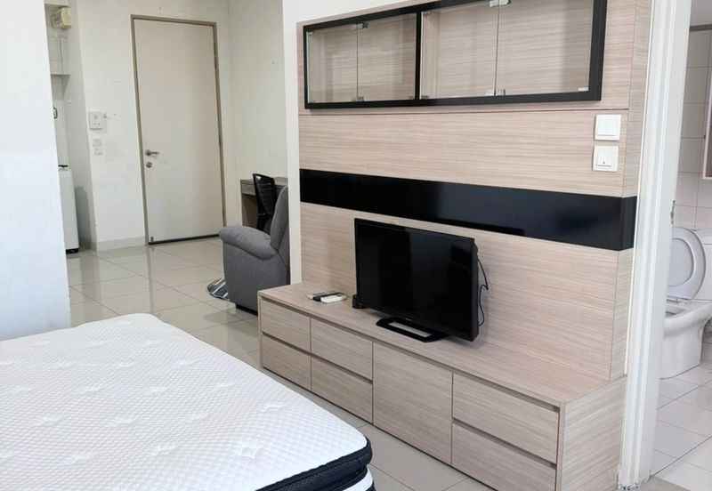 Dedaun Hijau (Greenfield Regency)