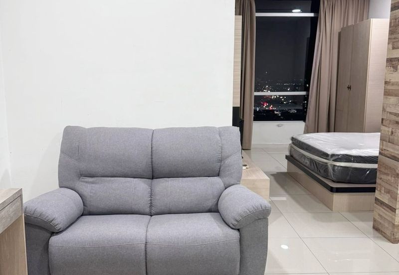 Dedaun Hijau (Greenfield Regency)