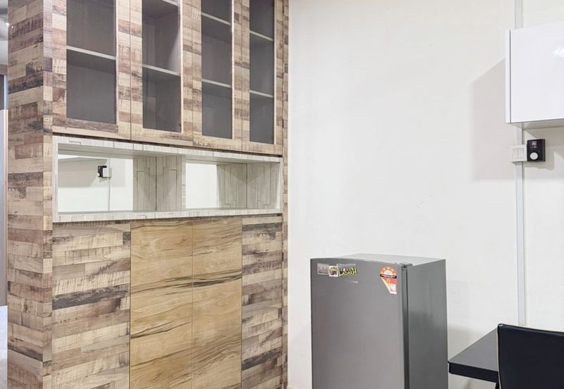 Dedaun Hijau (Greenfield Regency)