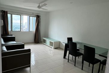 Bangunan Duta Impian (The Embassy Suites)