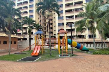 Putra Villa Kondominium