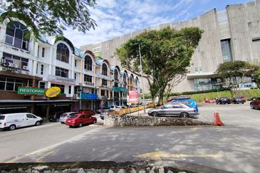 Jalan Bandar @ Taman Melawati