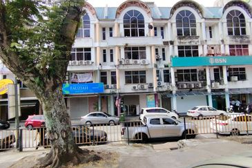 Jalan Bandar @ Taman Melawati