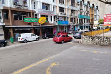 Jalan Bandar @ Taman Melawati