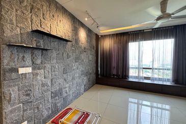 Paloma @ Tropicana Metropark