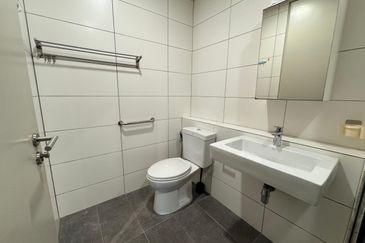 Paloma @ Tropicana Metropark