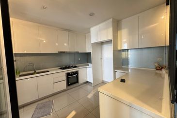 Paloma @ Tropicana Metropark