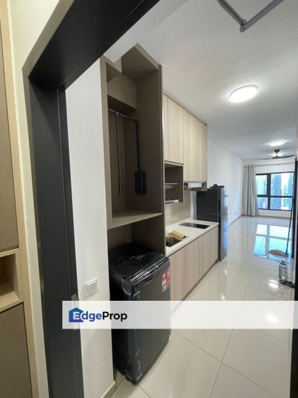 Partly Furnished Renovated Built In Cabinet Nice Unit Good Deal, Selangor, Damansara Perdana