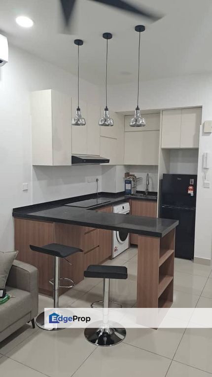 Nice Renovated Unit With Good Price Good Deal, Selangor, Kelana Jaya