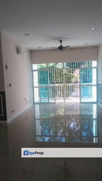 Partly Furnished Available Move In September Good Enviroment, Selangor, Saujana 