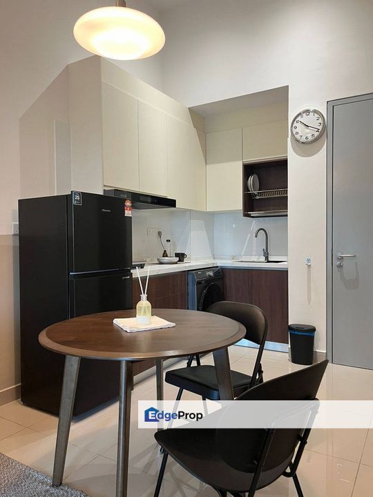 Brand New 2room Unit very nice unit cheapest in town, Selangor, Kayu Ara