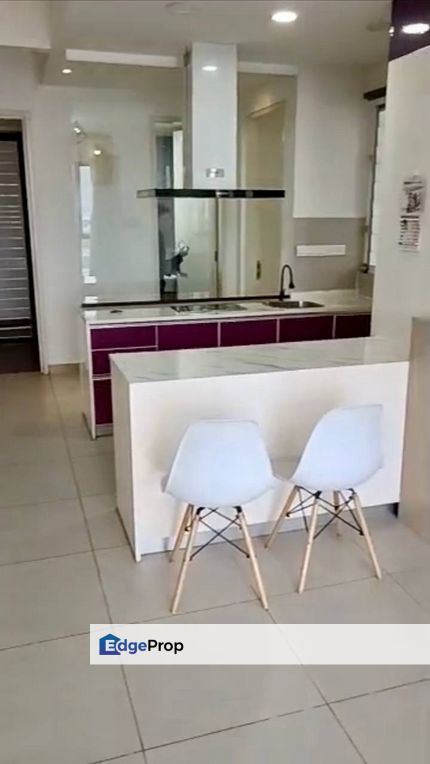 Partly Furnished Good Deal Walking Distance to LRT, Selangor, Shah Alam