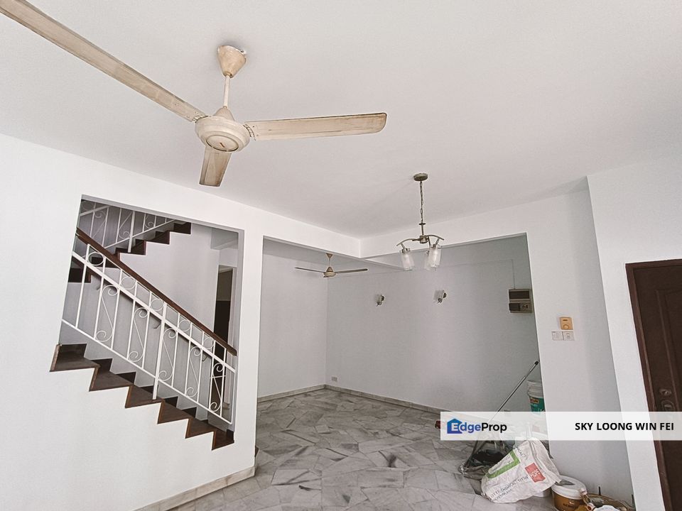 Usj 16 , gated guarded double storey, Selangor, USJ