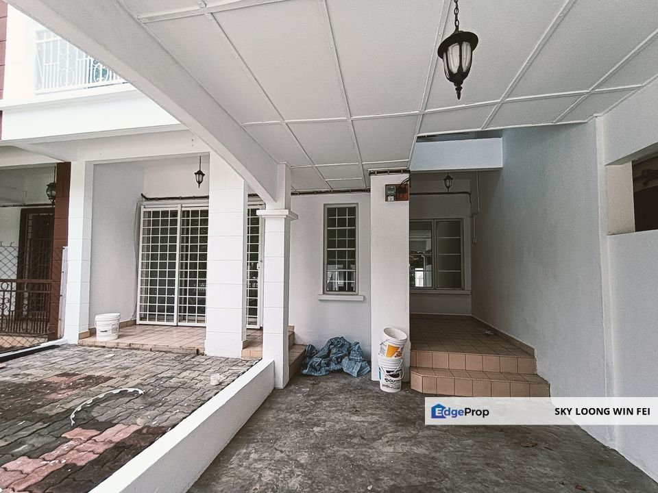 Usj 16 , gated guarded double storey, Selangor, USJ