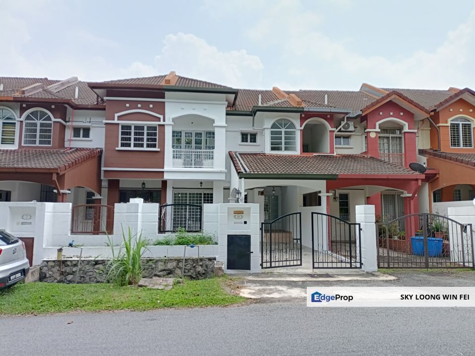 Usj 16 , gated guarded double storey, Selangor, USJ