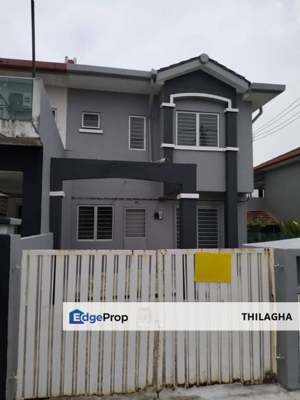 End Lot Double Storey House Taman Saujana Puchong , Selangor, Puchong South