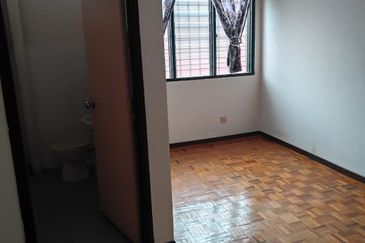 Taman Saujana Puchong