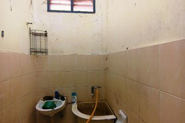 BANDAR AMANJAYA (ZON SEROJA)