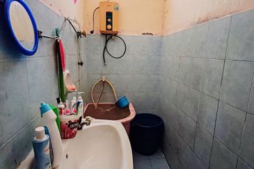 BANDAR AMANJAYA (ZON ANGGERIK)