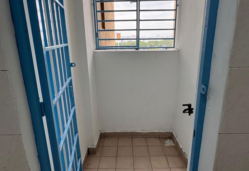 Sri Ixora Apartment, Seksyen 27