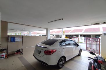 TAMAN BAYU INDERA, LUKUT