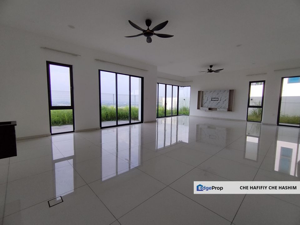 Double Storey Semi-D Ara Sendayan (Ervina) @ Seremban 2 Negeri Sembilan, Negeri Sembilan, Seremban