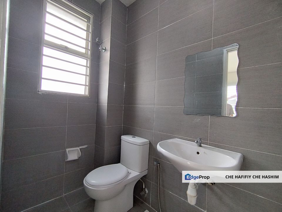 [Endlot] Double Storey Terrace Taman Dato Demang @ Bandar Putra Permai Seri Kembangan, Selangor, Seri Kembangan