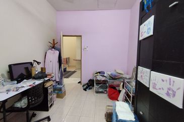 Ayu Puri, Alam Nusantara