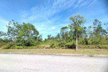 [Luas] Tanah Lot Banglo @ Embun Close Bandar Bukit Mahkota Seksyen 7 Kajang